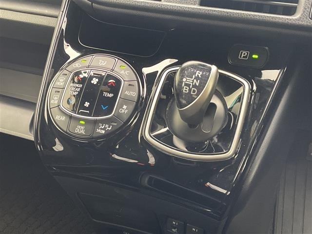 Toyota NOAH 2017 7206204-11