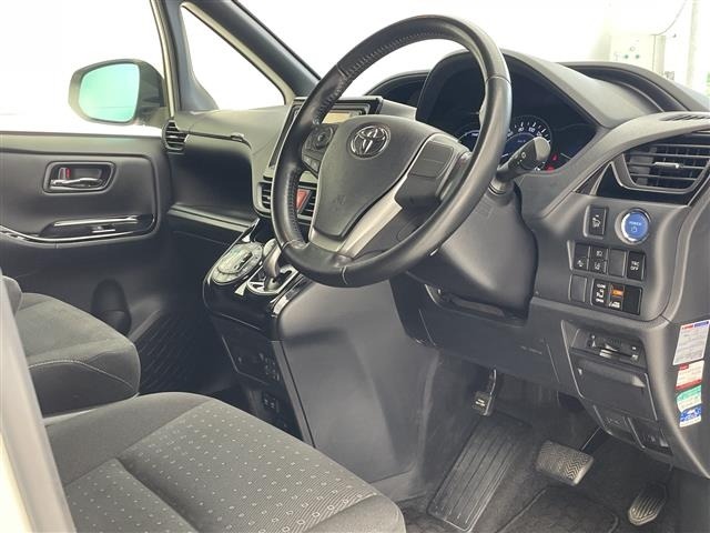 Toyota NOAH 2017 7206204-21