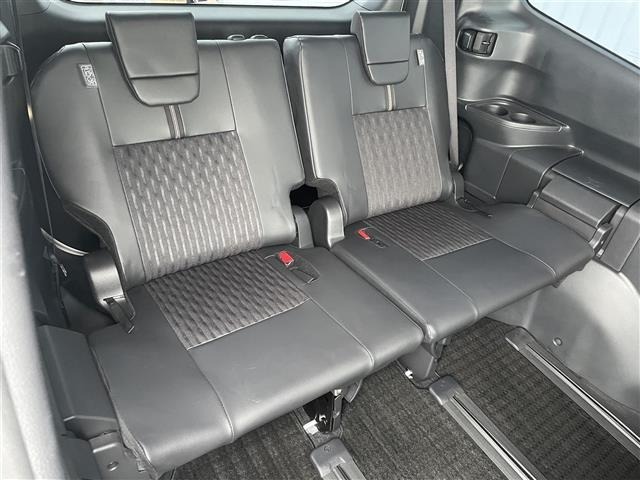 Toyota NOAH 2022 7206205-10