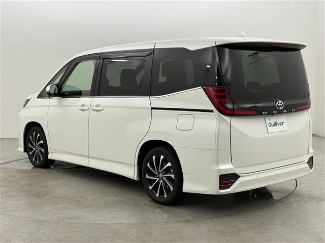 Toyota NOAH 2023 7206207-4