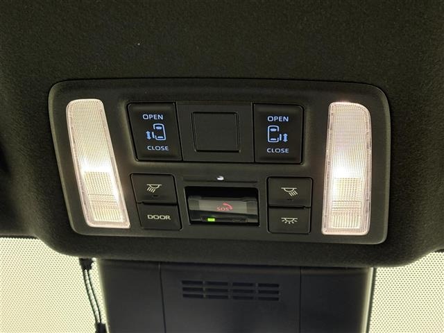 Toyota NOAH 2023 7206207-5