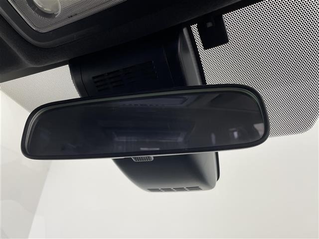 Toyota NOAH 2021 7206230-2