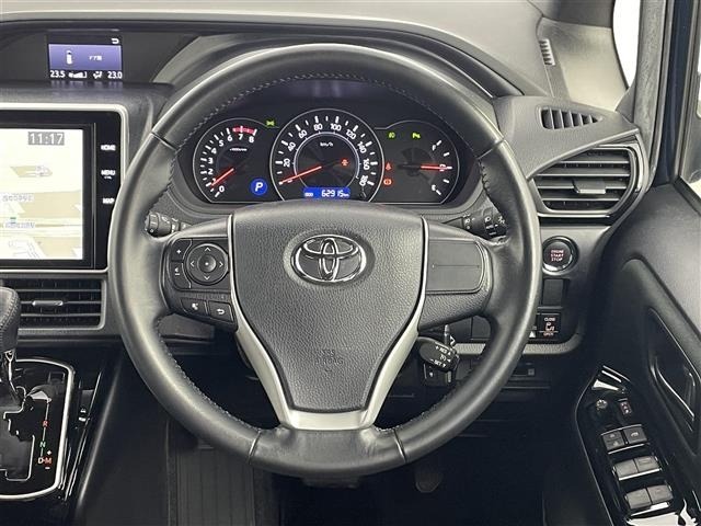 Toyota NOAH 2021 7206230-7
