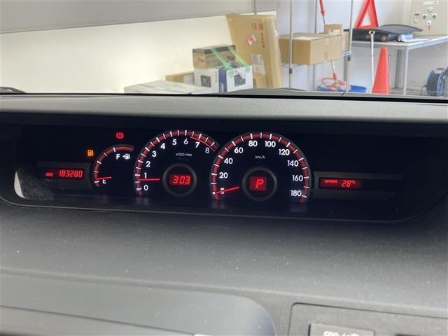 Toyota NOAH 2011 7206242-1