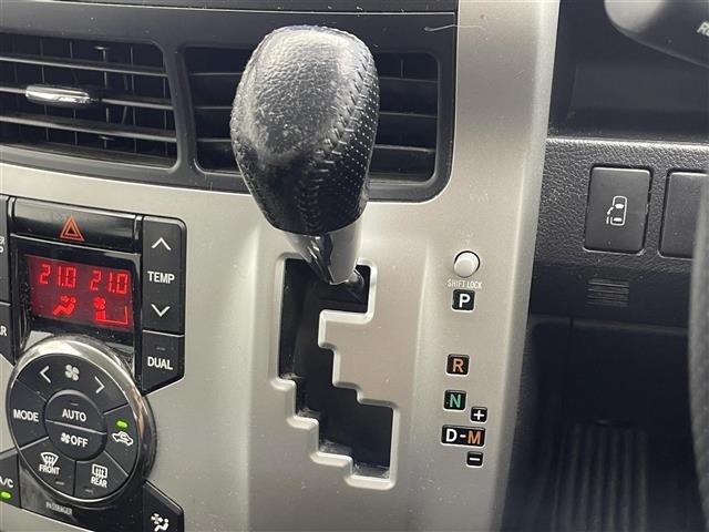 Toyota NOAH 2011 7206242-11