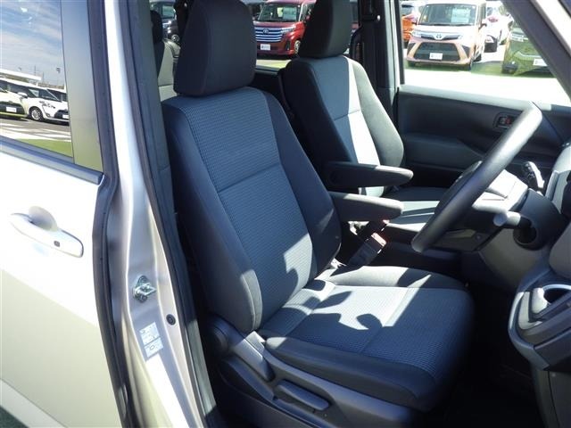 Toyota NOAH 2023 7206243-4