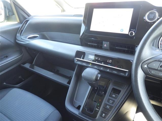 Toyota NOAH 2023 7206243-9