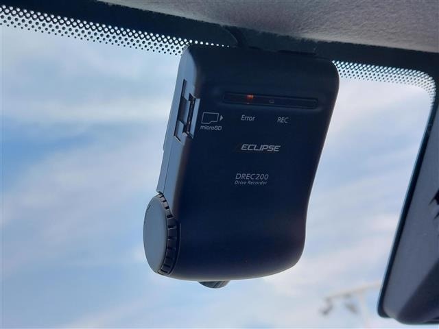 Suzuki SWIFT 2018 7202538-23