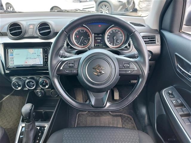 Suzuki SWIFT 2018 7202538-8