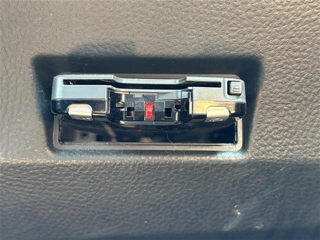 Suzuki SWIFT 2015 7202542-18