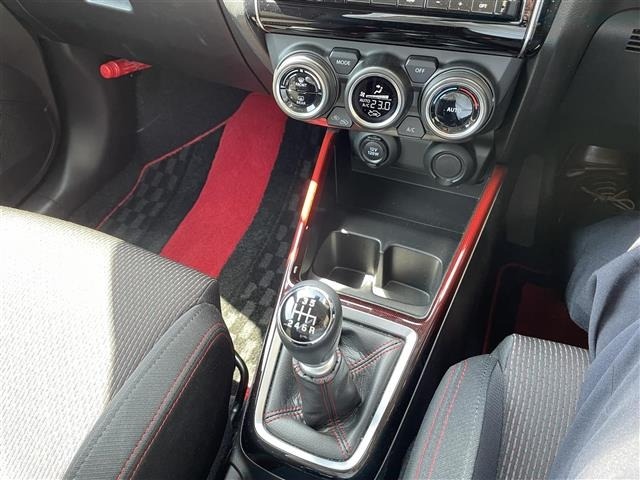 Suzuki SWIFT 2023 7202634-21