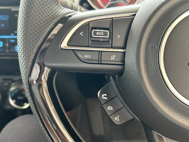 Suzuki SWIFT 2025 7202703-7