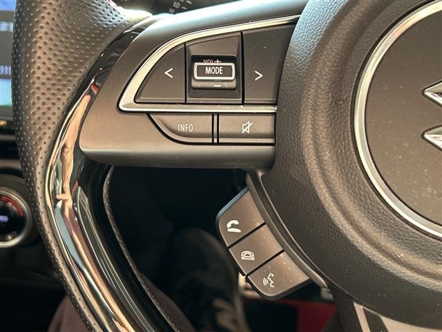 Suzuki SWIFT 2022 7202721-1