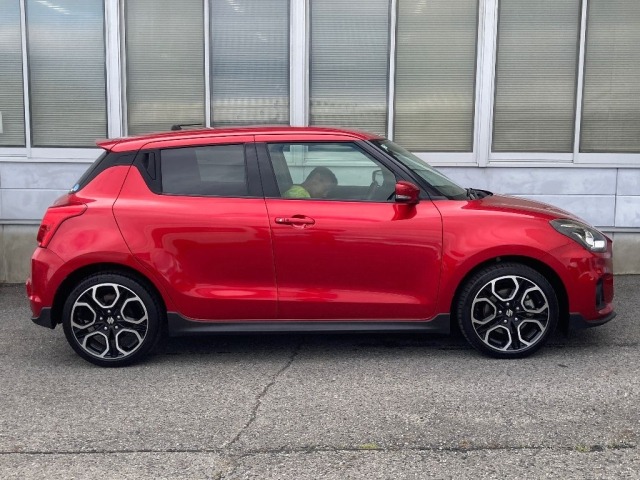 Suzuki SWIFT 2019 7202724-3