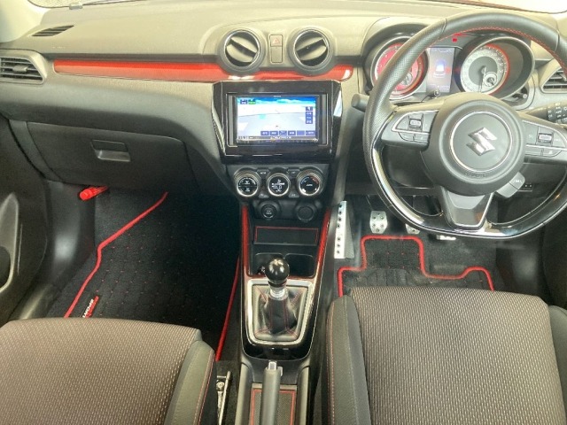 Suzuki SWIFT 2019 7202724-4