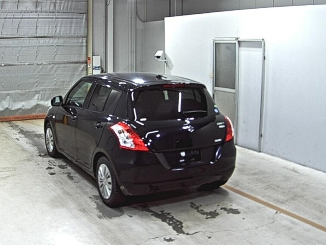 Suzuki SWIFT 2015 7202796-1