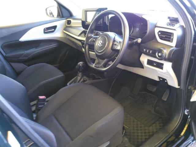 Suzuki SWIFT 2024 7202816-3