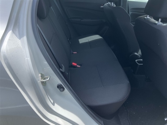 Suzuki SWIFT 2021 7202850-6