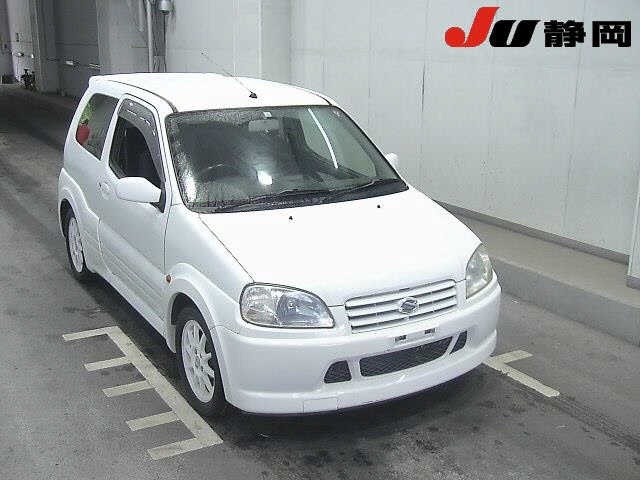 Suzuki SWIFT 2004 7202851-0