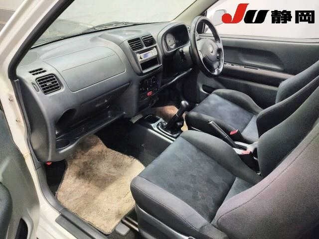 Suzuki SWIFT 2004 7202851-6