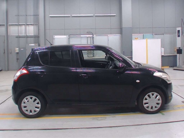 Suzuki SWIFT 2013 7202859-3