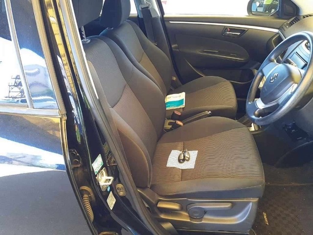 Suzuki SWIFT 2013 7202859-8