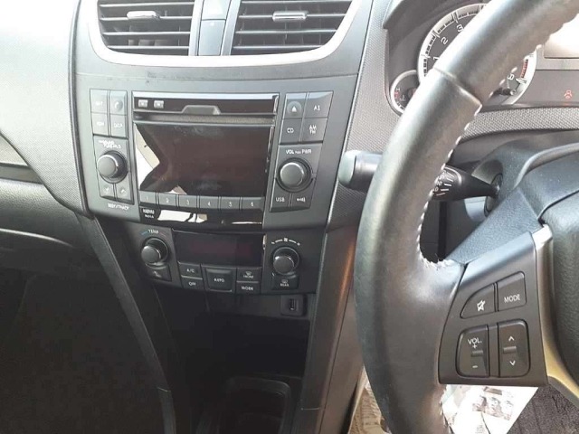 Suzuki SWIFT 2012 7202860-9
