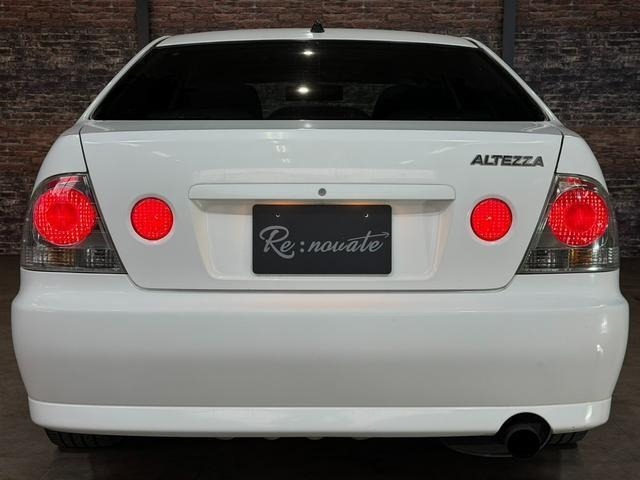 Toyota ALTEZZA 1999 7233481-39