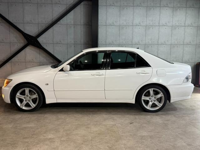 Toyota ALTEZZA 1999 7233481-4