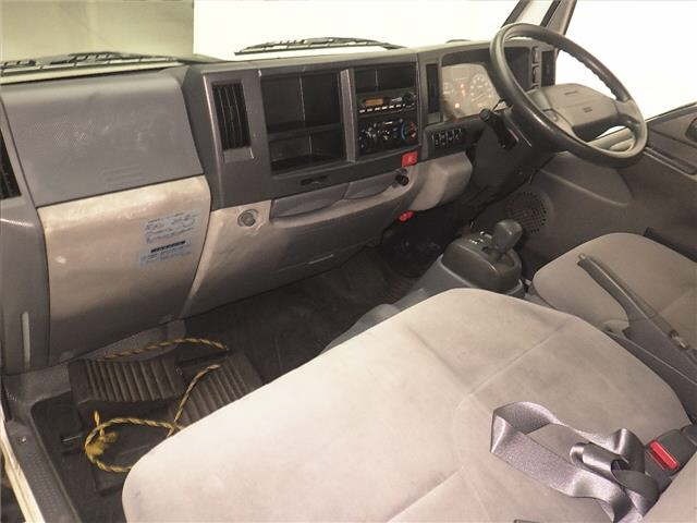 Nissan ATLAS 2012 7233557-4