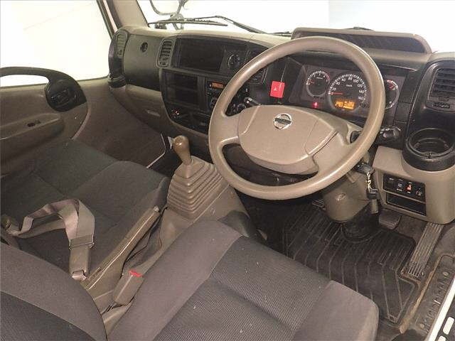 Nissan ATLAS 2012 7233566-3