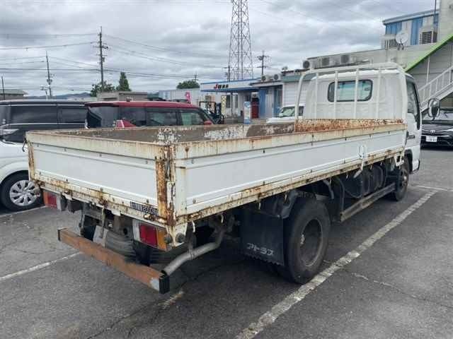 Nissan ATLAS 2001 7233588-1