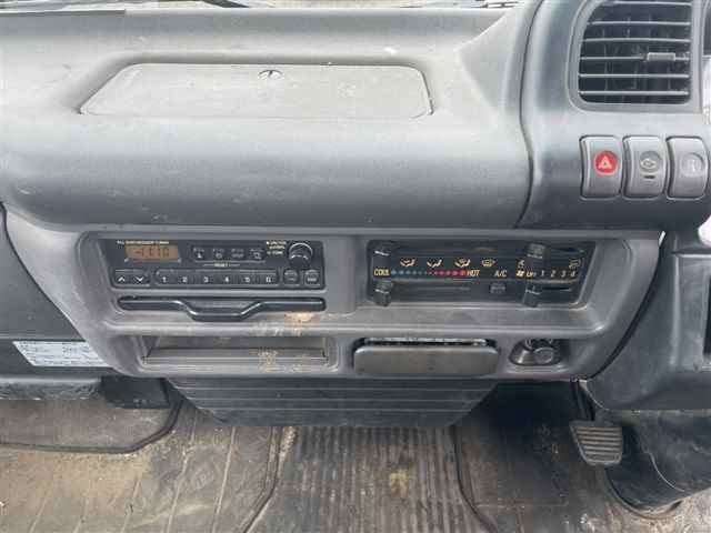 Nissan ATLAS 2001 7233588-4