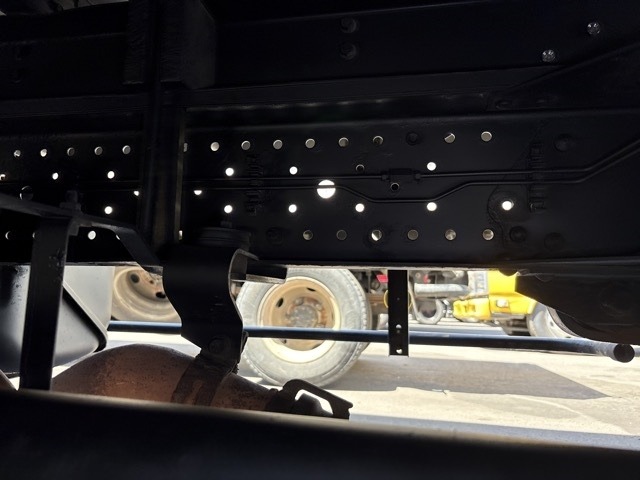 Nissan ATLAS 2012 7233590-18