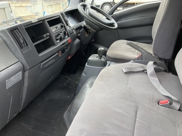 Nissan ATLAS 2012 7233590-5