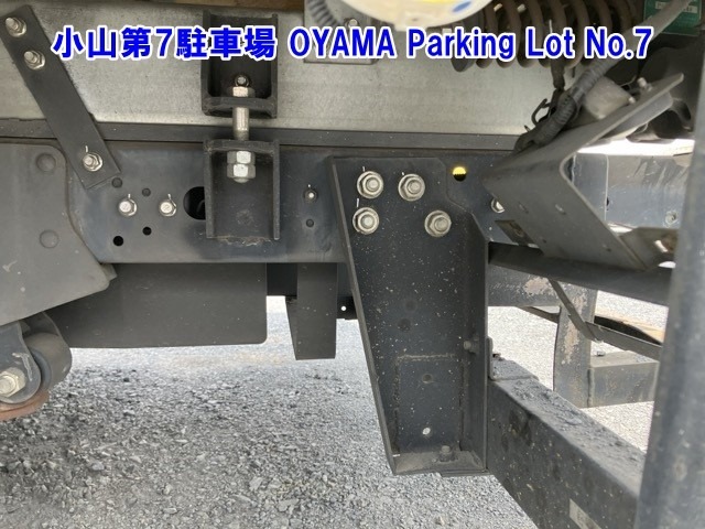 Nissan ATLAS 2013 7233593-7