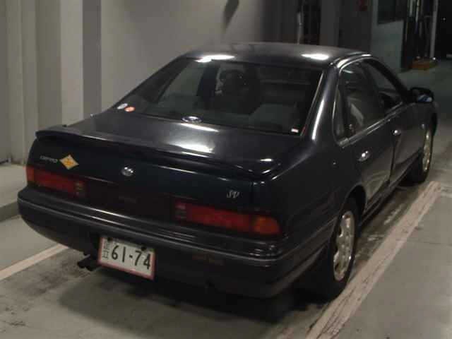Nissan CEFIRO 1991 7231558-5