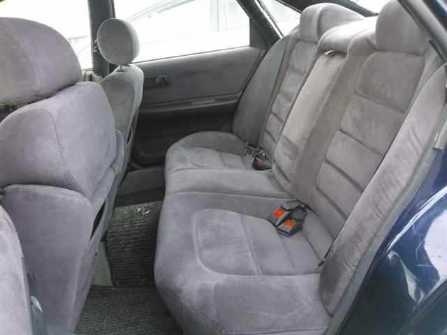 Nissan CEFIRO 1991 7231558-9