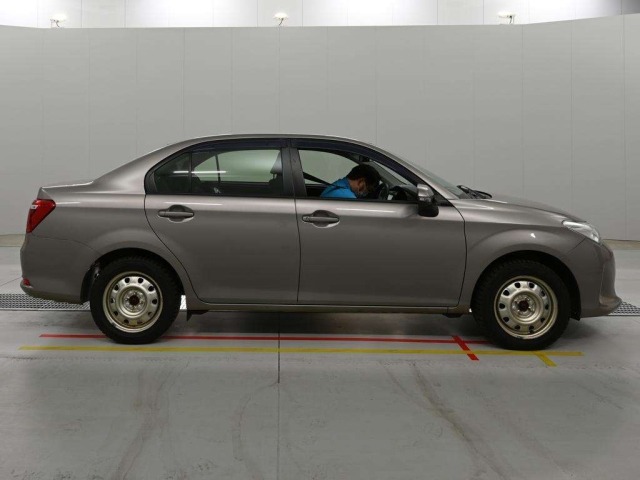 Toyota COROLLA AXIO 2021 7209221-3