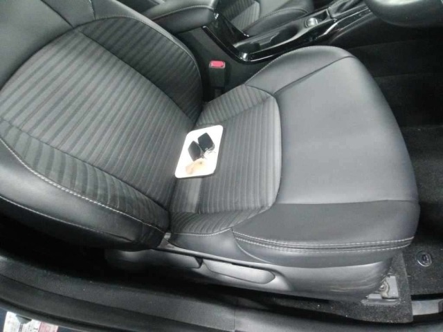 Toyota COROLLA TOURING 2023 7231015-10