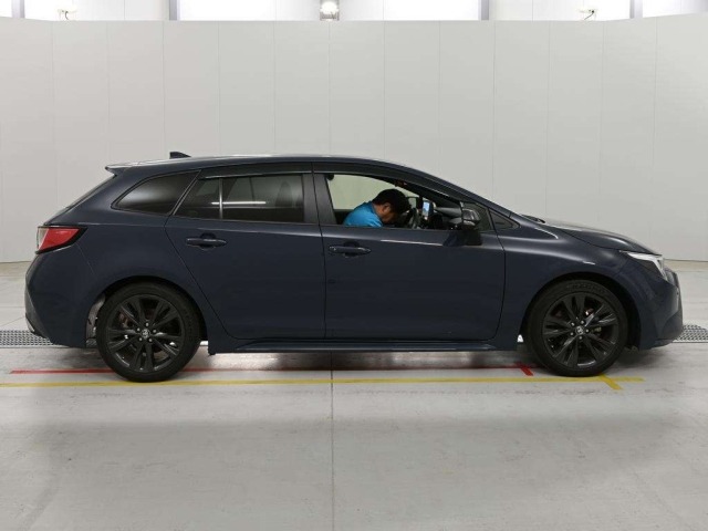 Toyota COROLLA TOURING 2023 7231015-3