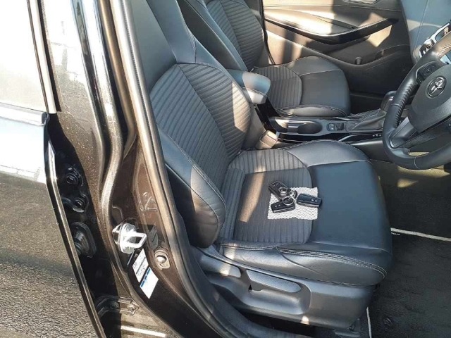 Toyota COROLLA TOURING 2020 7231019-8