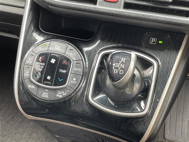 Toyota ESQUIRE 2016 7229081-9
