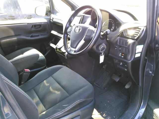 Toyota ESQUIRE 2015 7229407-3
