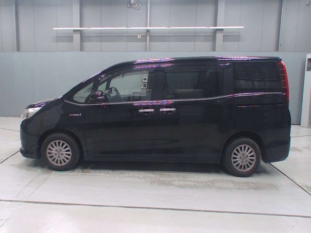 Toyota ESQUIRE 2017 7229475-4