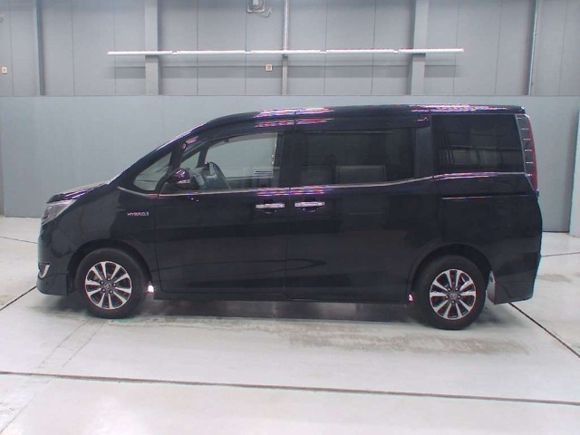 Toyota ESQUIRE 2018 7229476-4