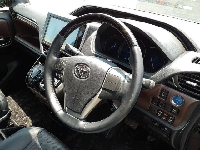 Toyota ESQUIRE 2018 7229476-7