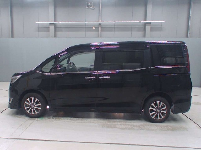 Toyota ESQUIRE 2020 7229503-4