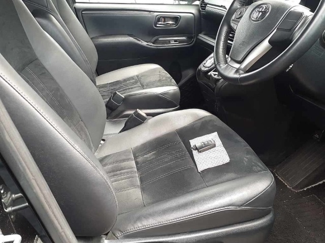Toyota ESQUIRE 2020 7229503-8