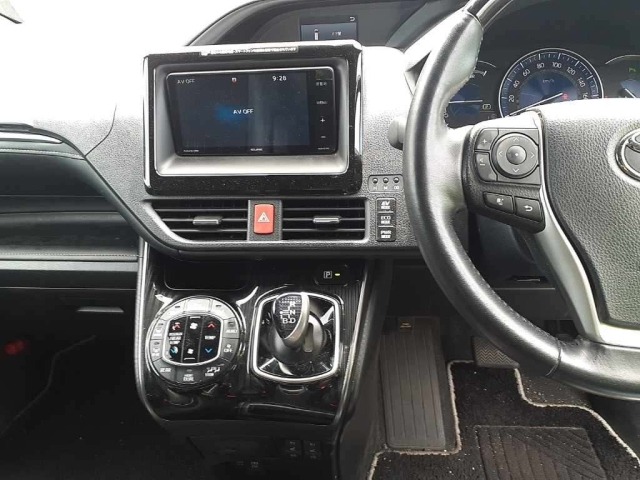 Toyota ESQUIRE 2020 7229503-9